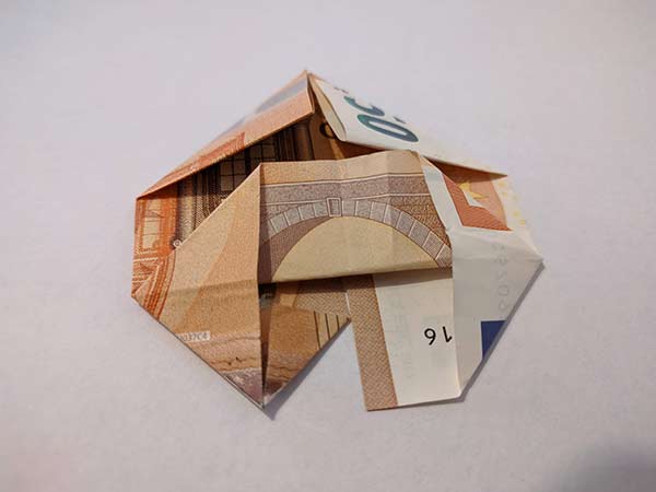 Herz aus Geld basteln