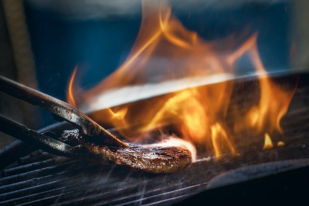 Fleisch auf einem Grill